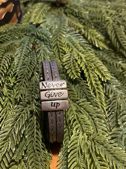 LILO Accessory Never Give Up / Grey Lilo- Bracelet Youth (Wynne) equestrian team apparel online tack store mobile tack store custom farm apparel custom show stable clothing equestrian lifestyle horse show clothing riding clothes Lilo- Bracelet Youth (Wynne) horses equestrian tack store